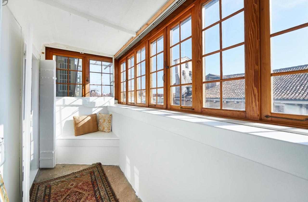 Ca' Fenice, Charming Apartment In San Marco, Sleep 7 Венеция Экстерьер фото