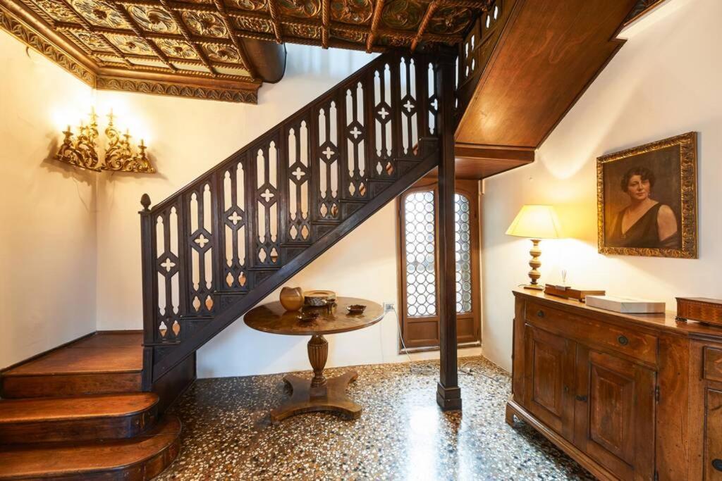 Ca' Fenice, Charming Apartment In San Marco, Sleep 7 Венеция Экстерьер фото