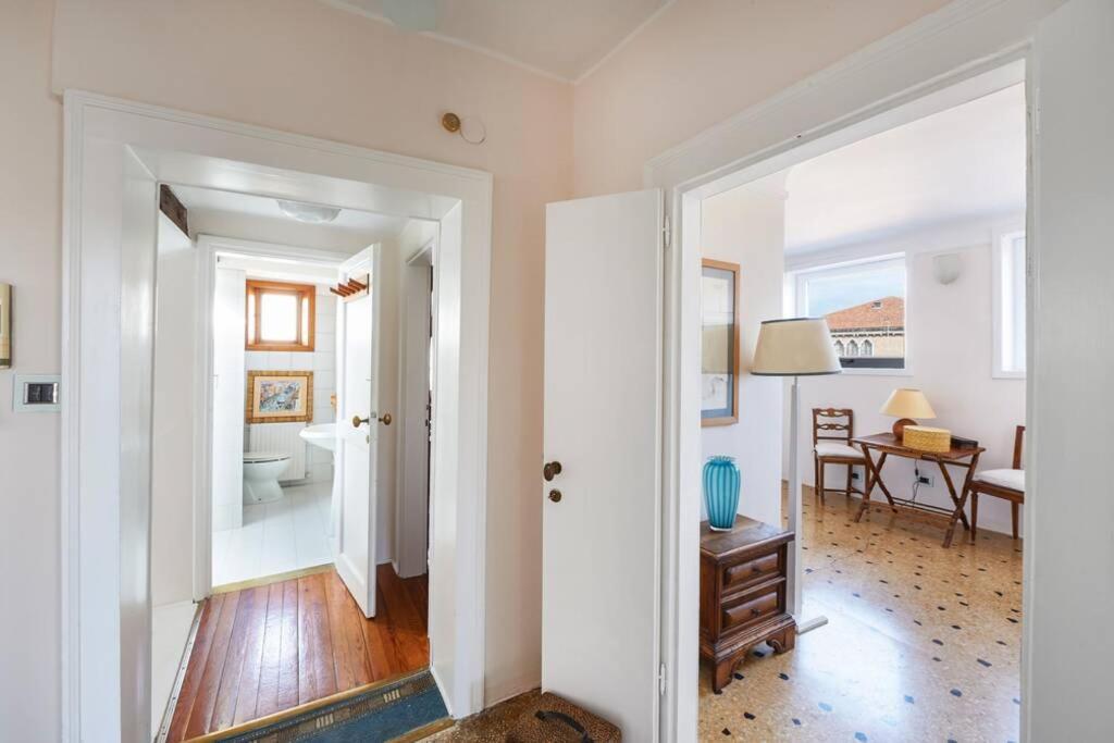 Ca' Fenice, Charming Apartment In San Marco, Sleep 7 Венеция Экстерьер фото