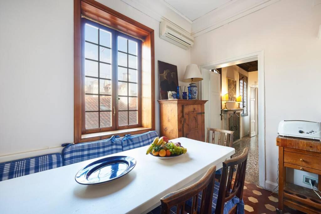Ca' Fenice, Charming Apartment In San Marco, Sleep 7 Венеция Экстерьер фото